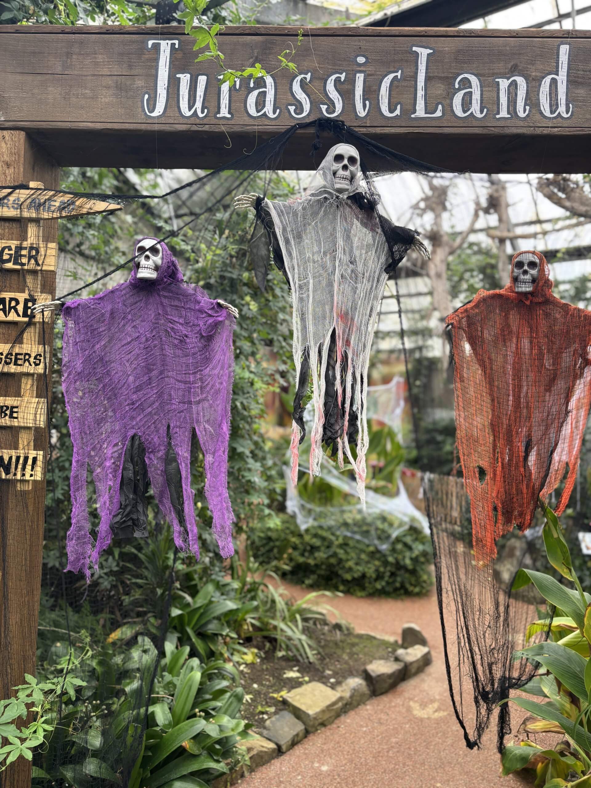 Jurassicland at Halloween with skeletons