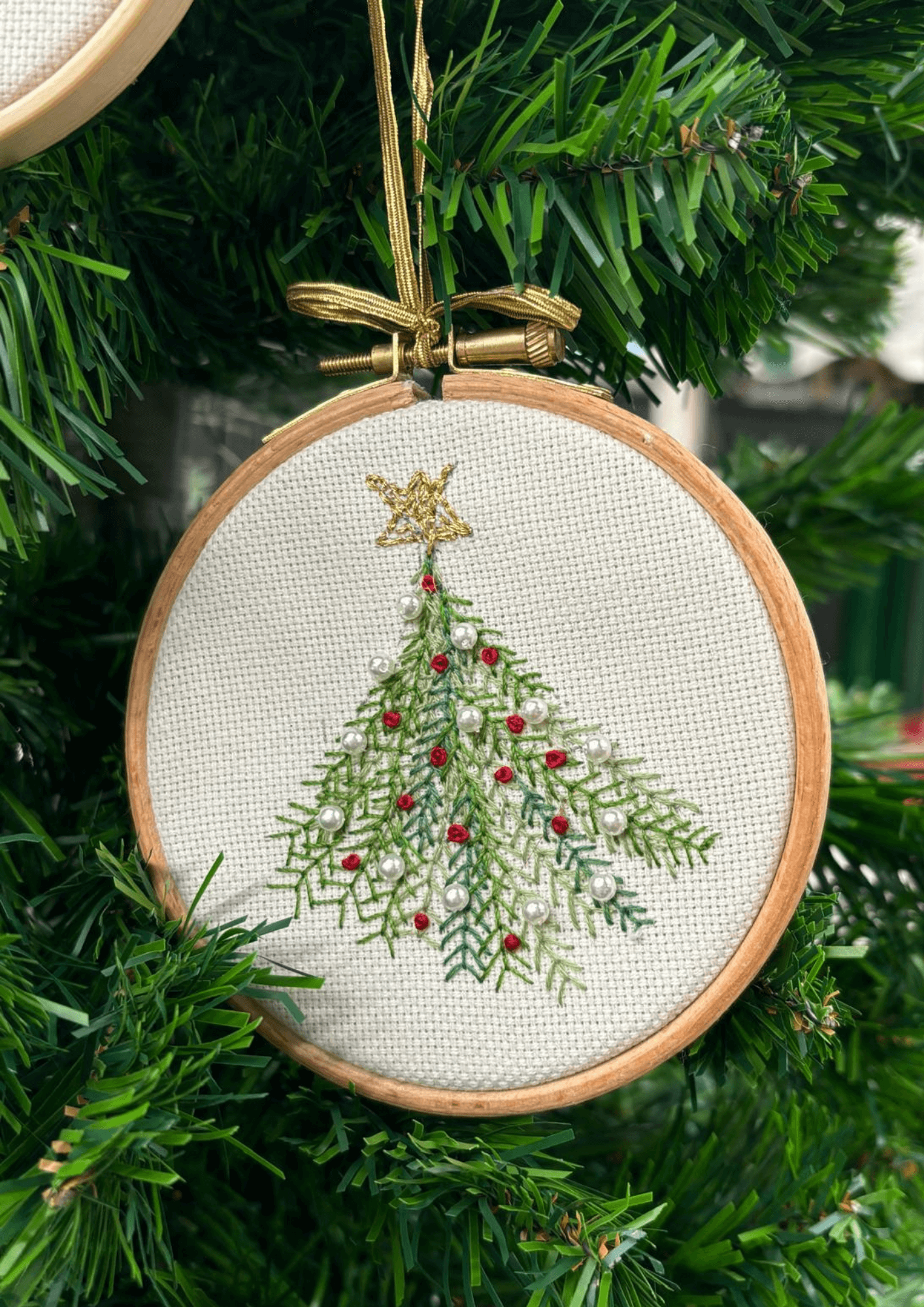 Festive embroidery on hoop